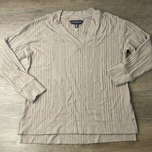 Andrew Marc Women’s Taupe Ribbed Oversized Ribbed B Neck Top, size small